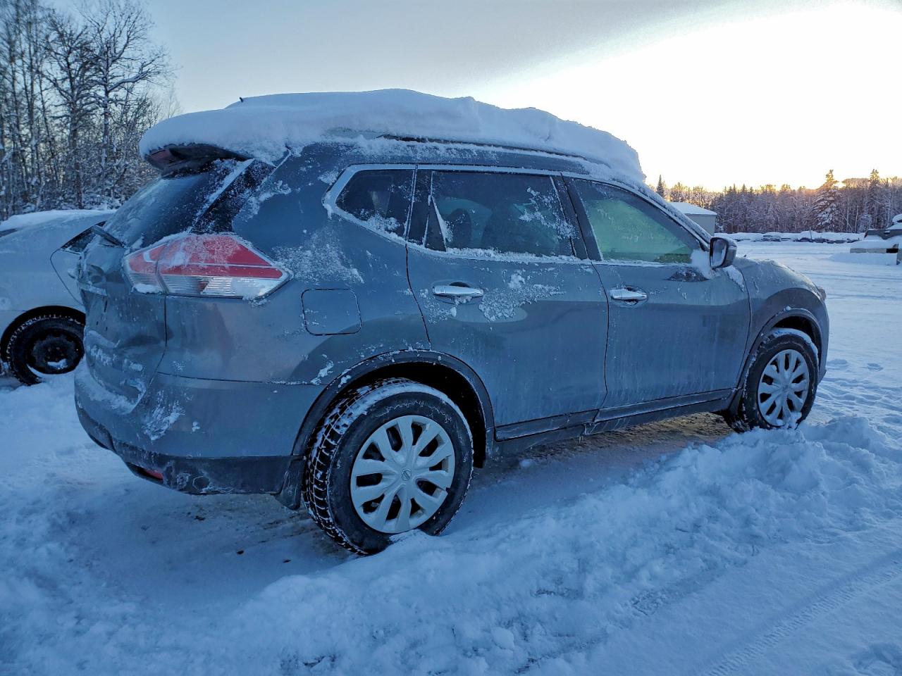 2014 NISSAN ROGUE S photo 3