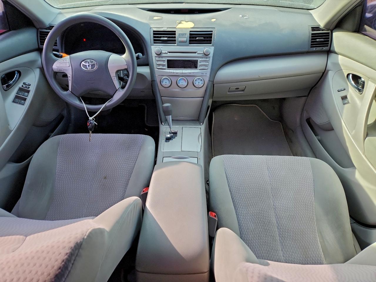 2011 TOYOTA CAMRY BASE photo 8