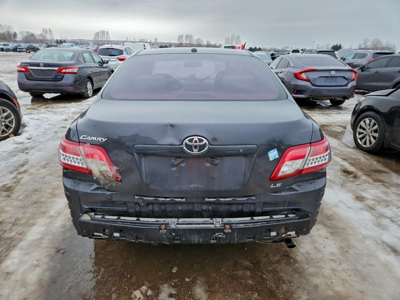 2011 TOYOTA CAMRY BASE photo 6