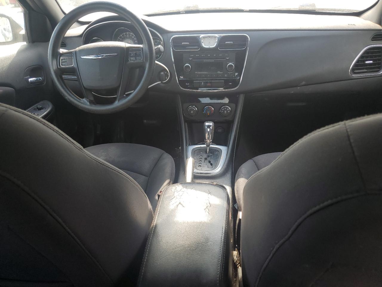 2013 CHRYSLER 200 LX photo 8