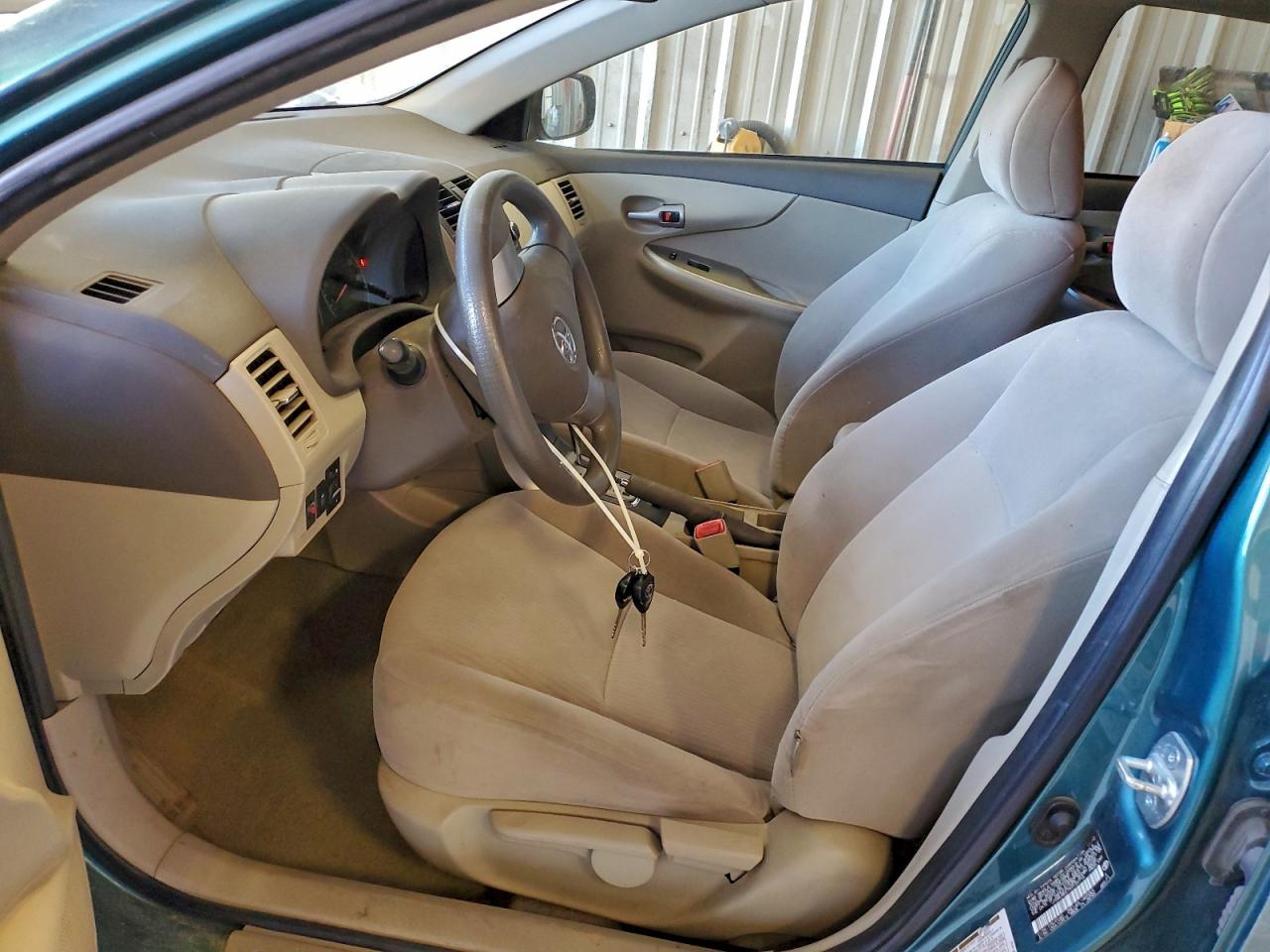 2010 TOYOTA COROLLA BASE photo 7