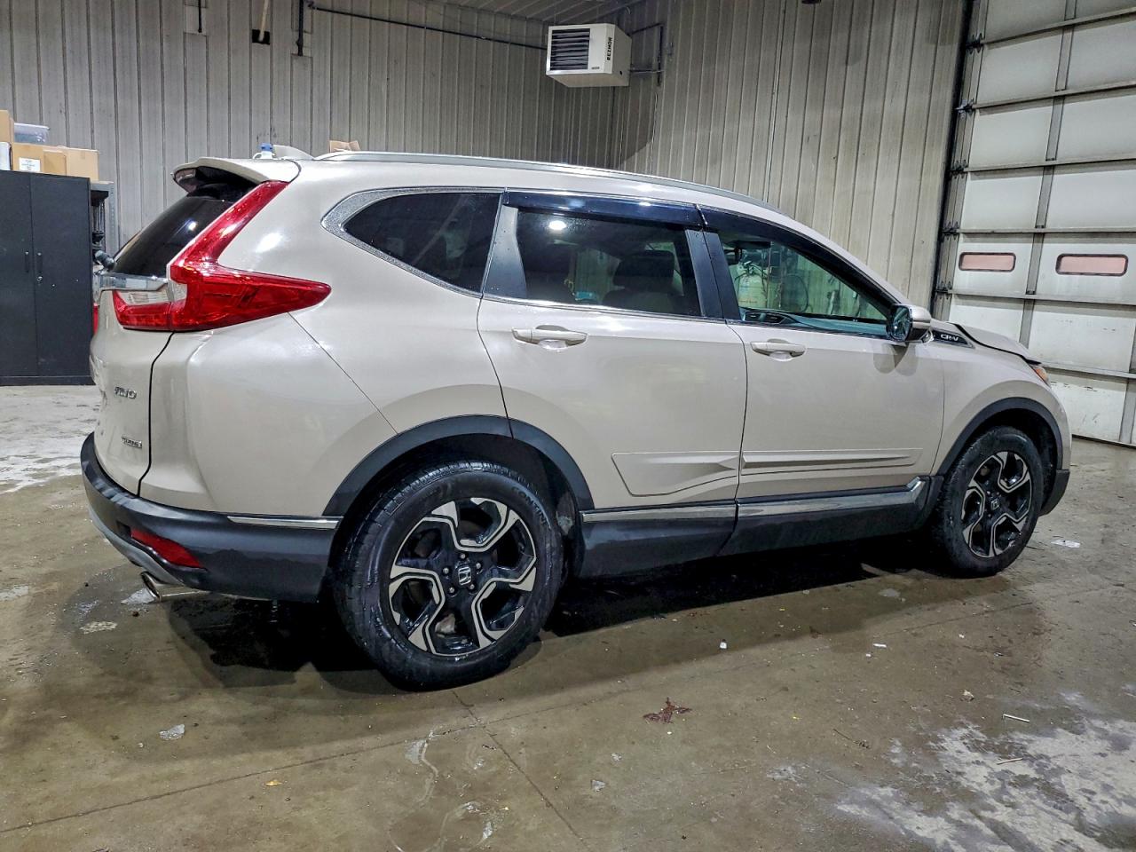 2017 HONDA CR-V TOURING photo 3
