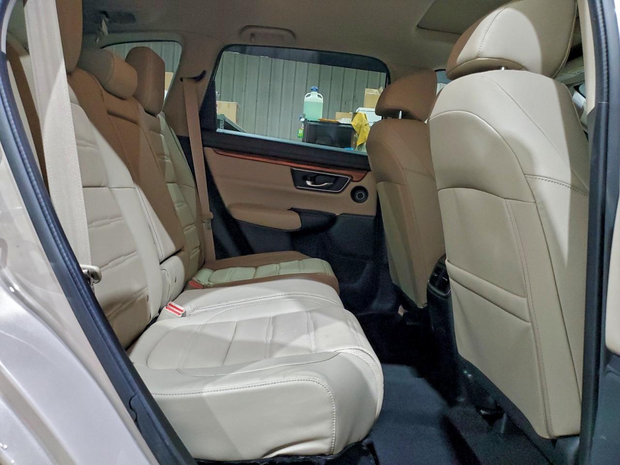 2017 HONDA CR-V TOURING photo 11