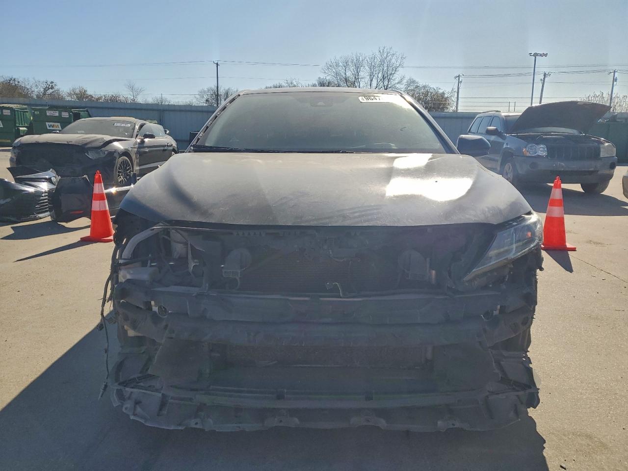2021 TOYOTA CAMRY LE photo 5
