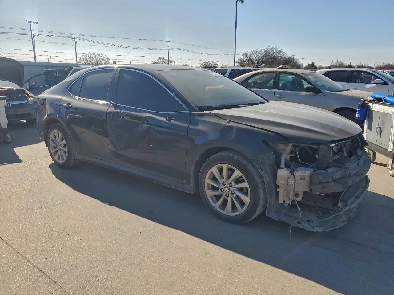 2021 TOYOTA CAMRY LE photo 4
