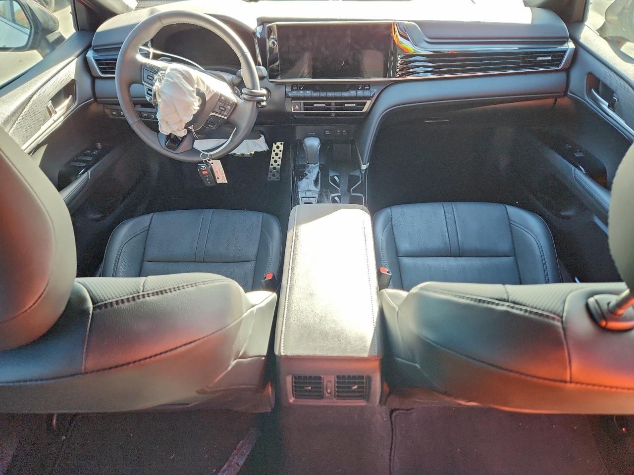 2025 TOYOTA CAMRY XSE photo 8