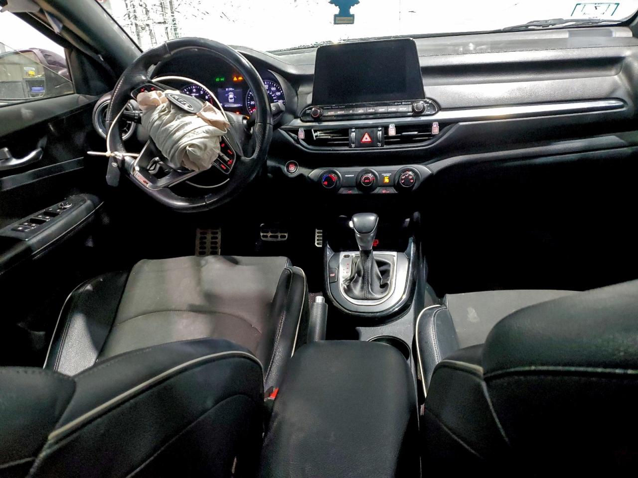 2021 KIA FORTE GT LINE photo 8