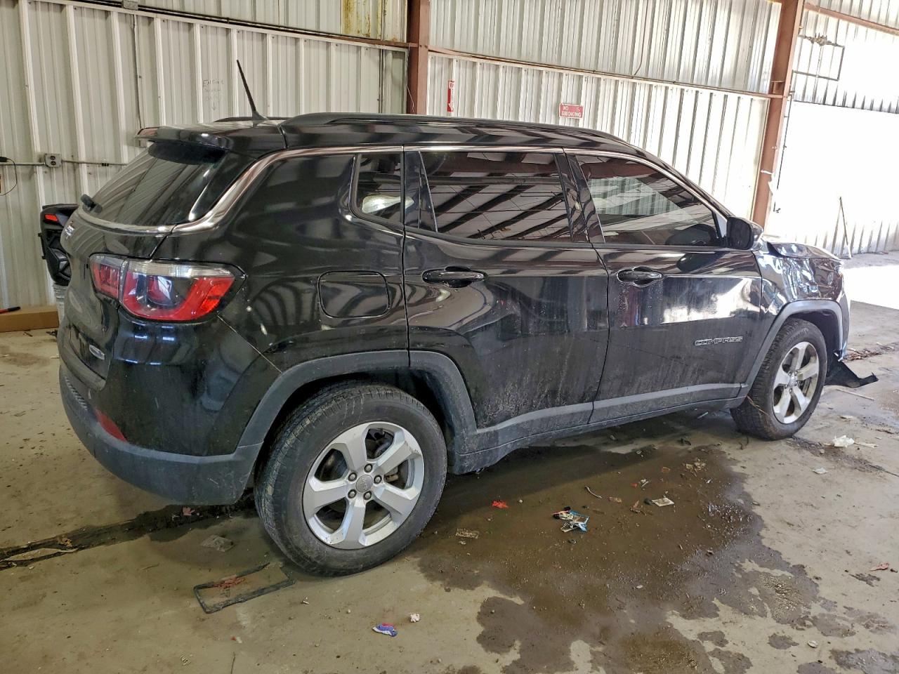2017 JEEP COMPASS LATITUDE photo 5