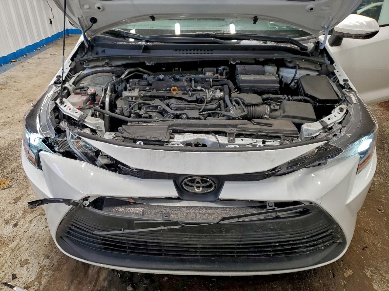2024 TOYOTA COROLLA LE photo 11