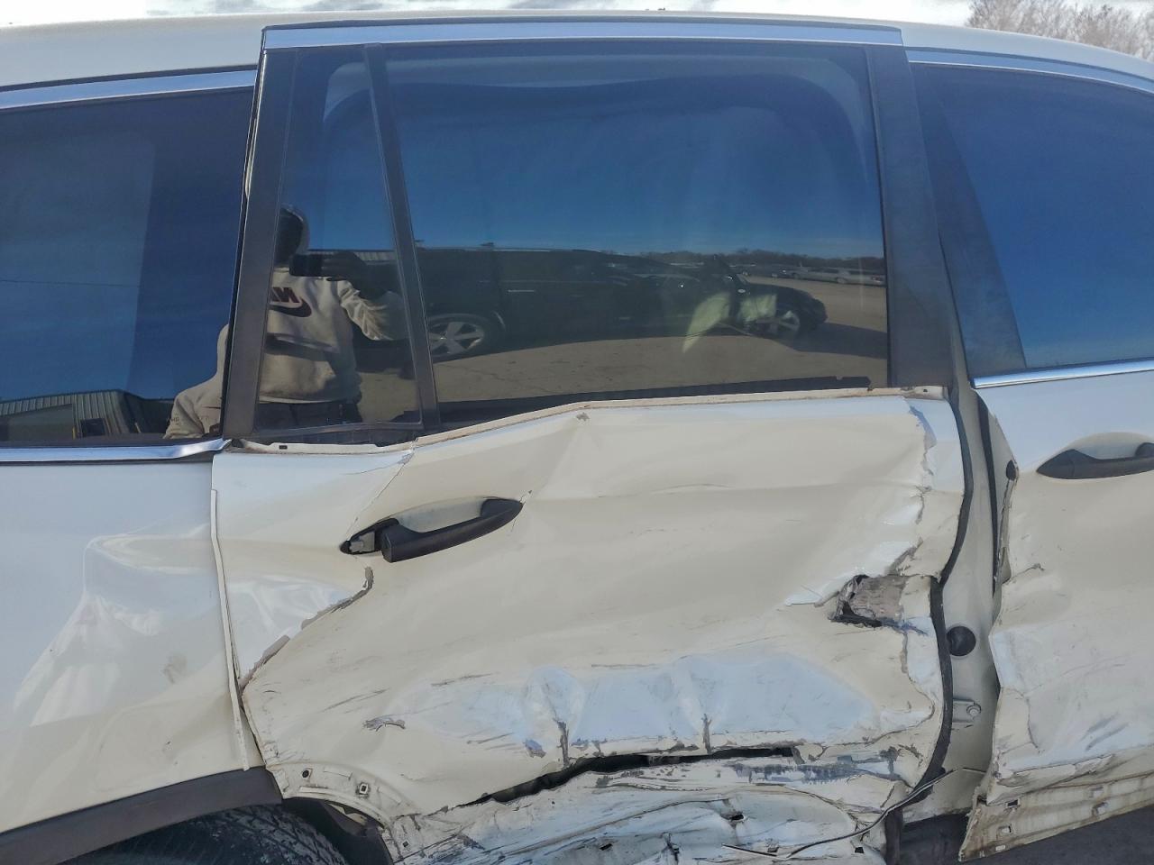 2016 HONDA PILOT LX photo 11