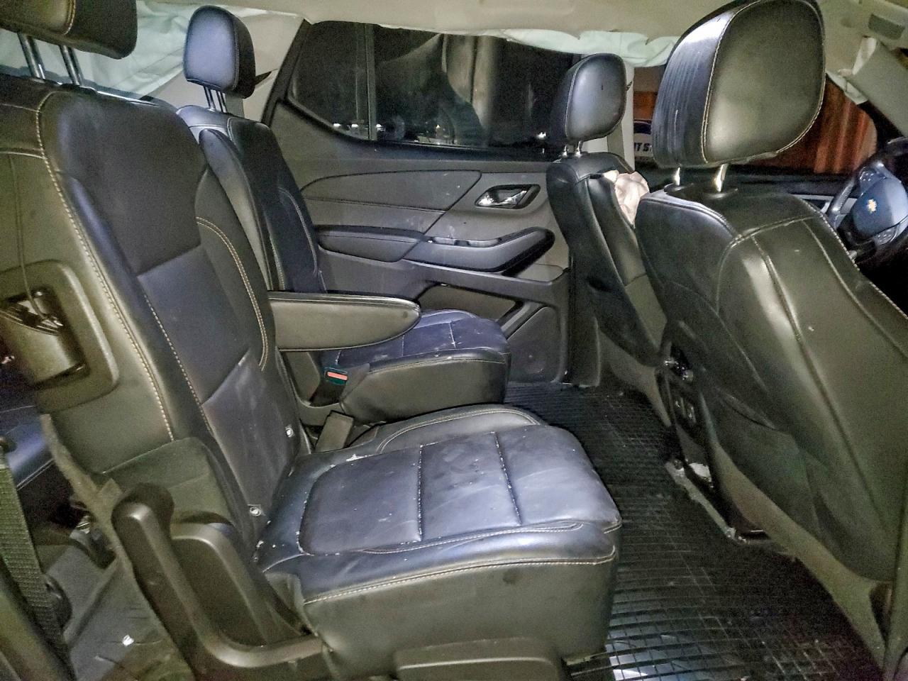 2019 CHEVROLET TRAVERSE LT photo 11