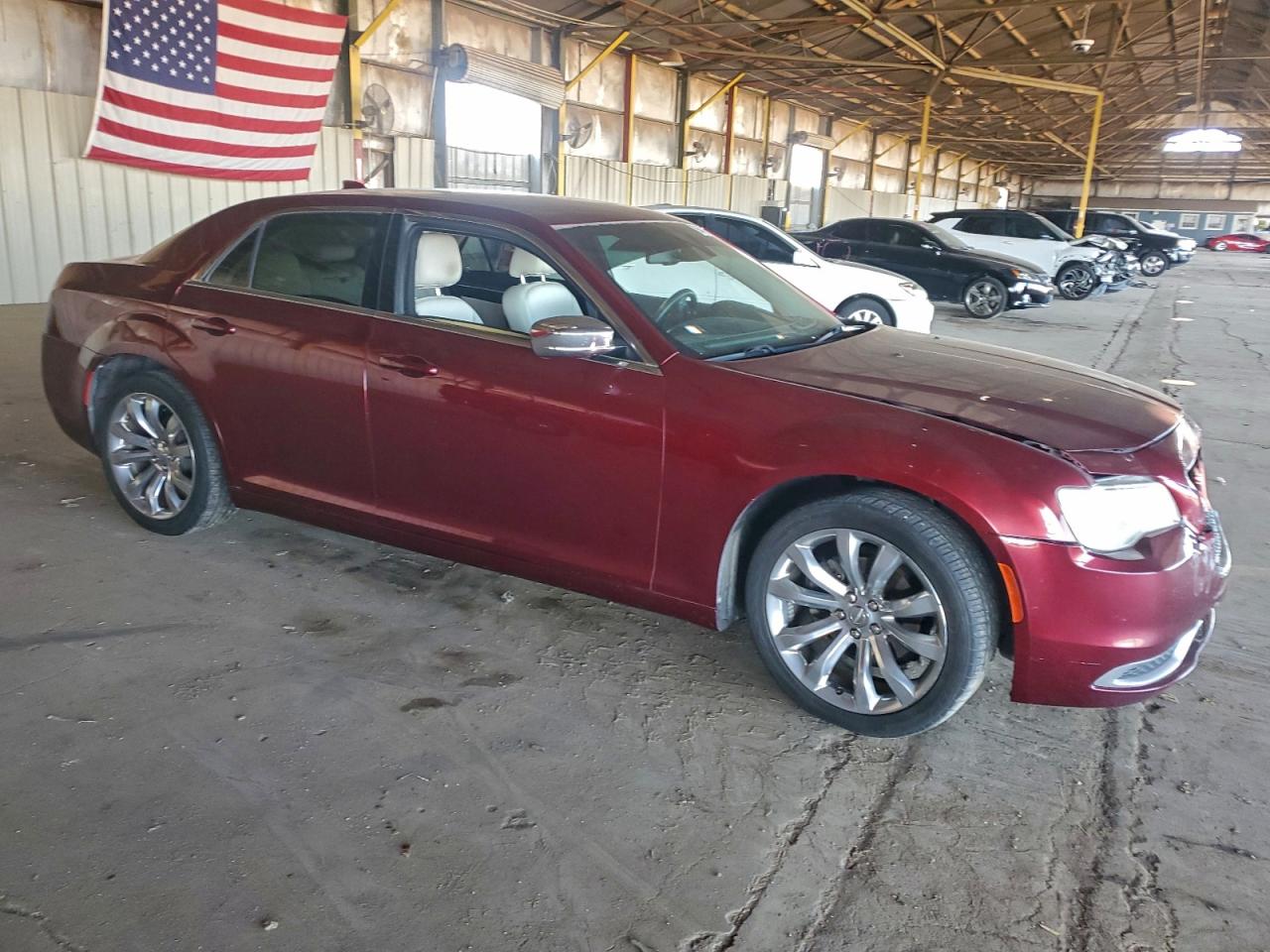 2018 CHRYSLER 300 TOURING photo 4