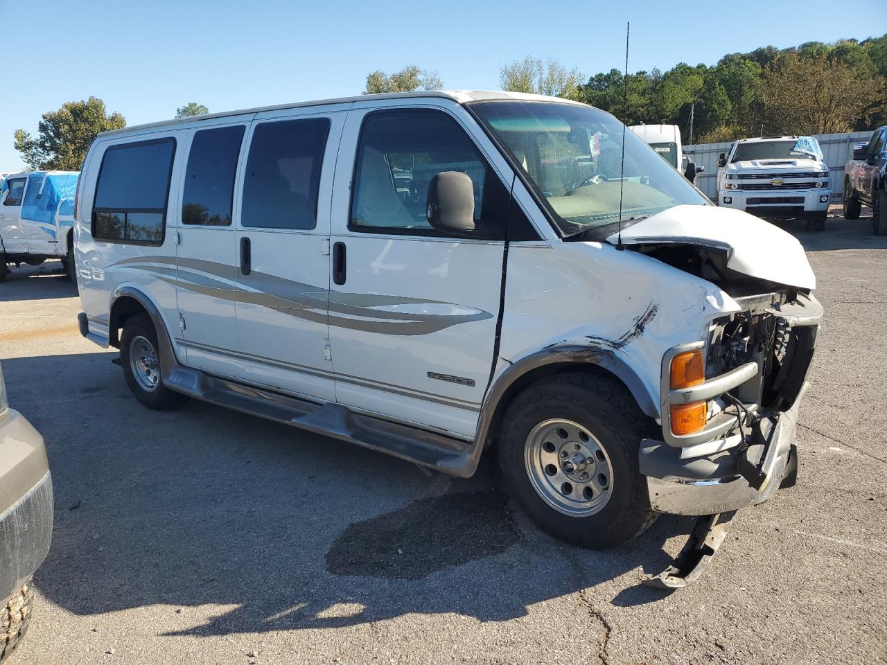 2002 GMC SAVANA RV G1500 photo 7