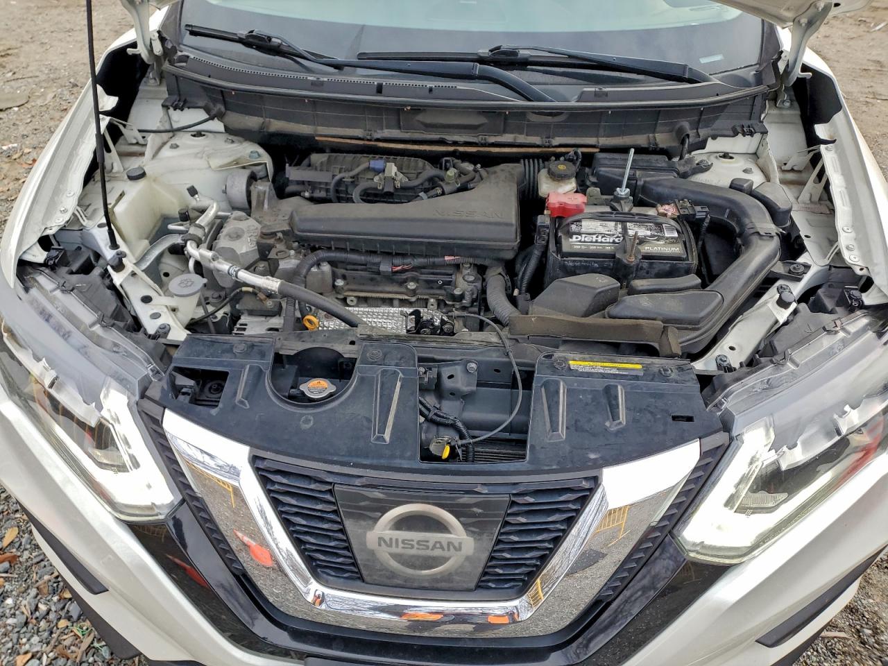 2017 NISSAN ROGUE SV photo 12