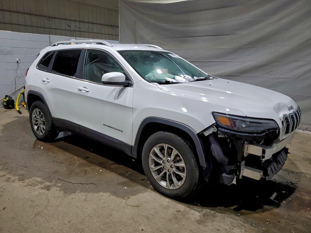 2021 JEEP CHEROKEE LATITUDE LUX photo 4