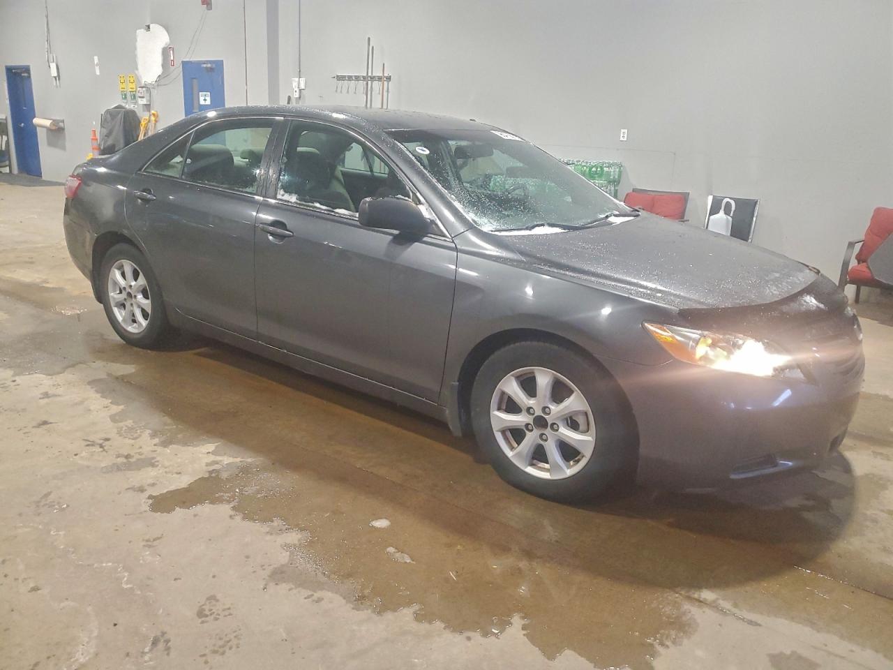 2008 TOYOTA CAMRY LE photo 4