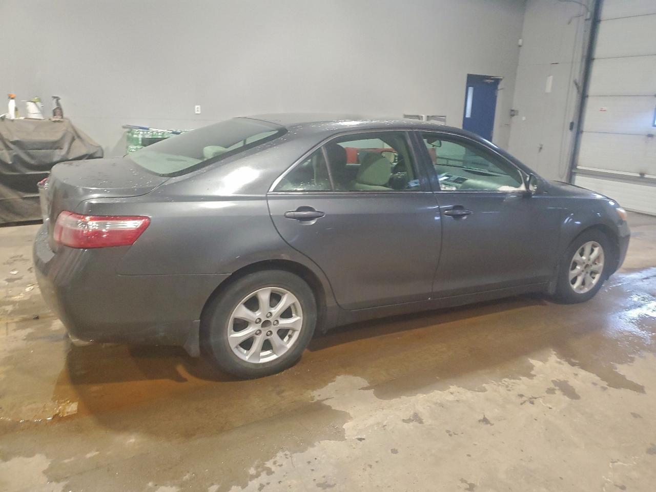 2008 TOYOTA CAMRY LE photo 3