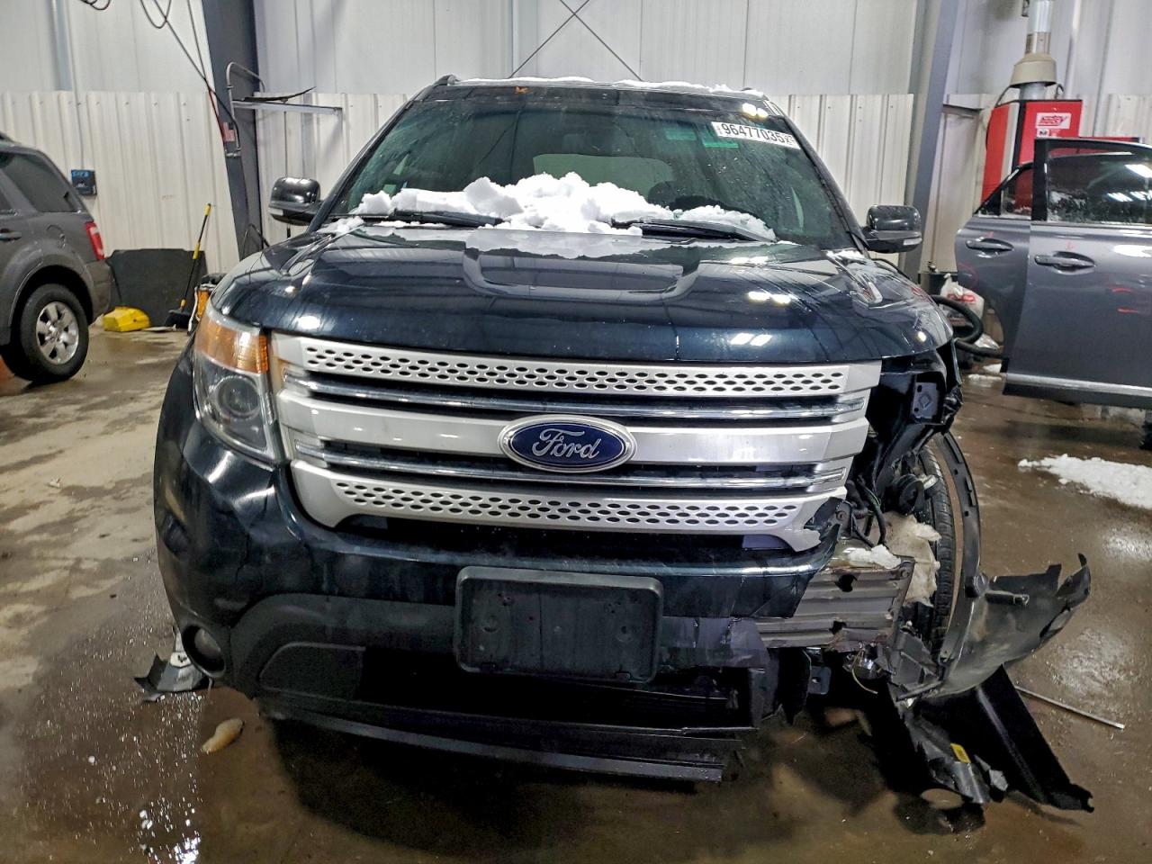2014 FORD EXPLORER XLT photo 5