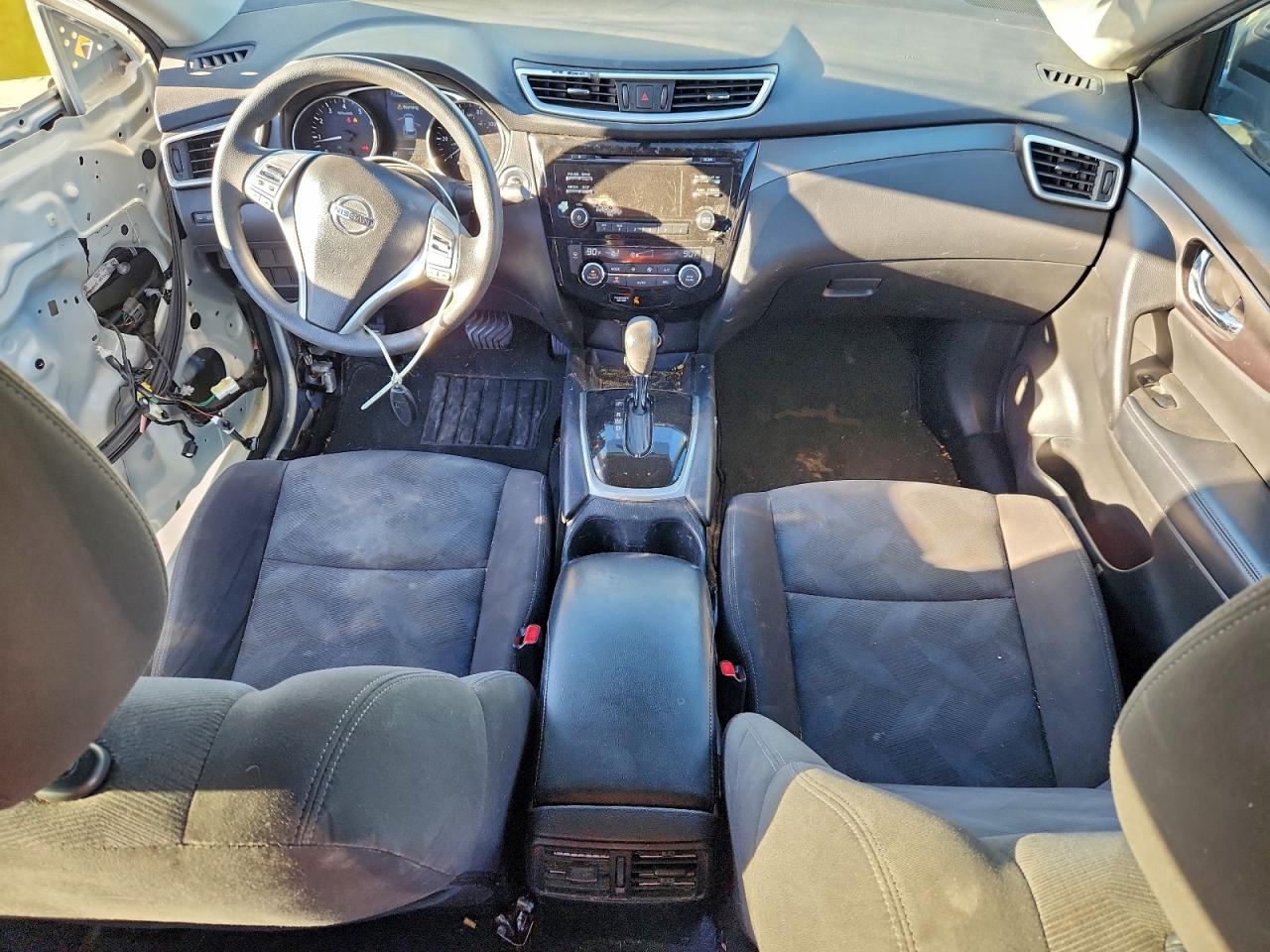 2016 NISSAN ROGUE S photo 8