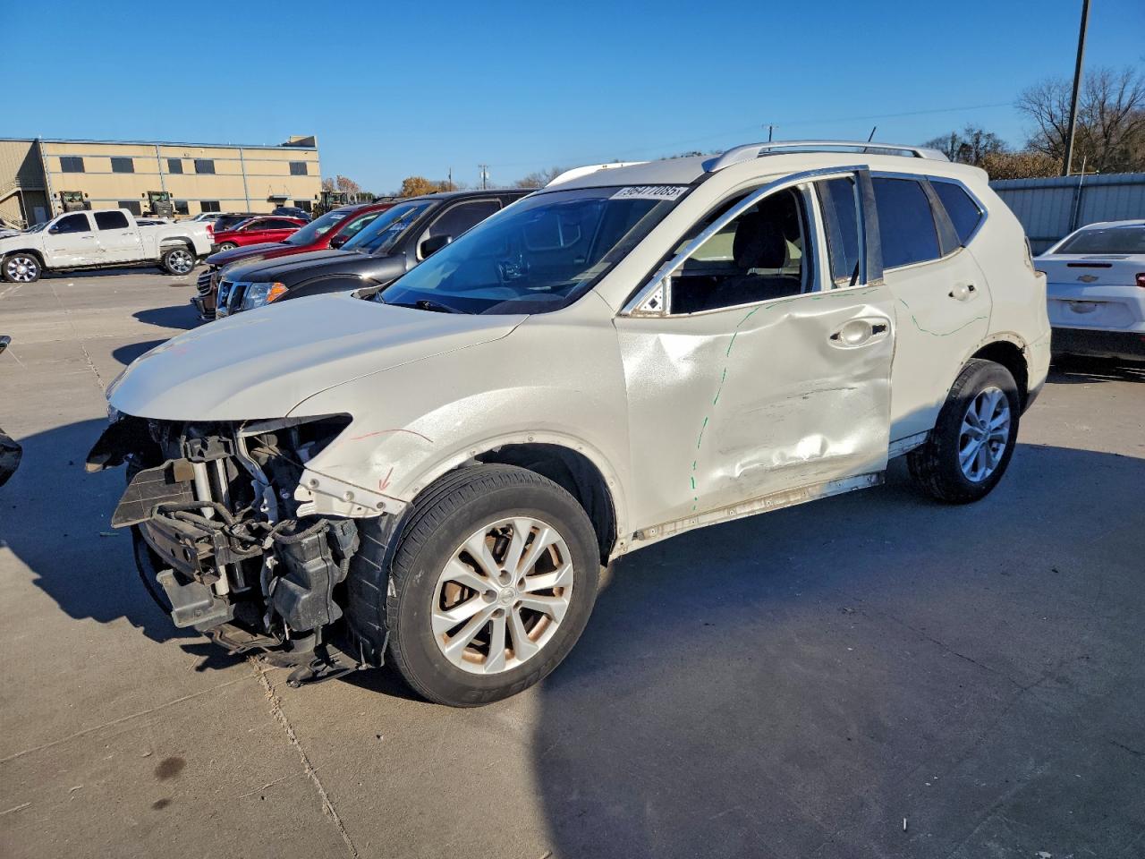 2016 NISSAN ROGUE