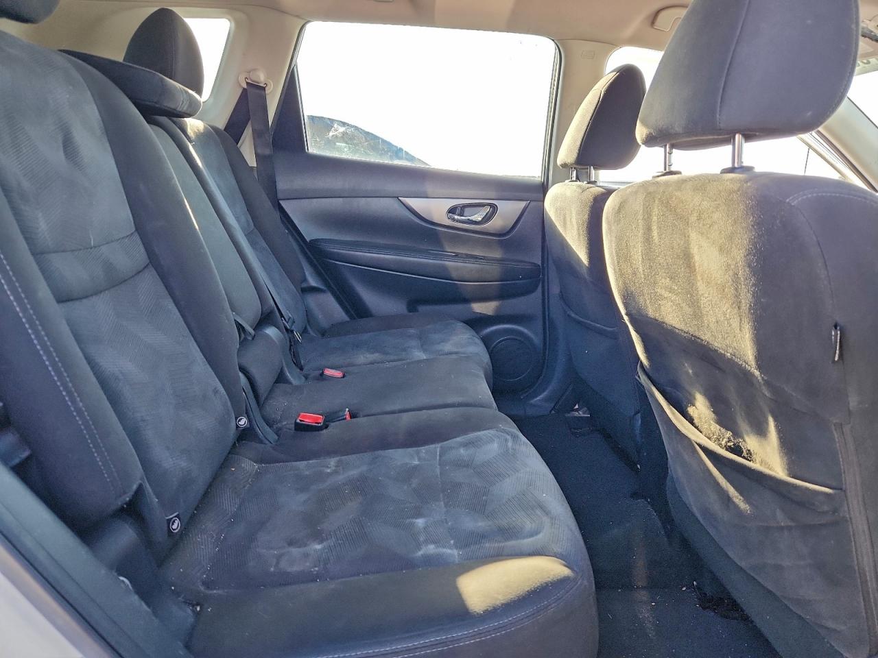 2016 NISSAN ROGUE S photo 10