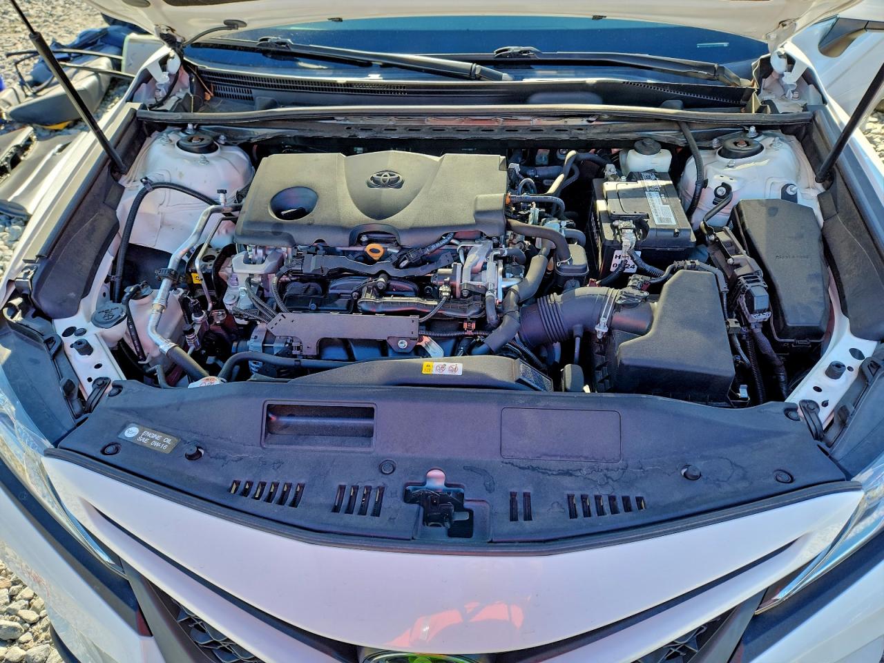 2020 TOYOTA CAMRY SE photo 11