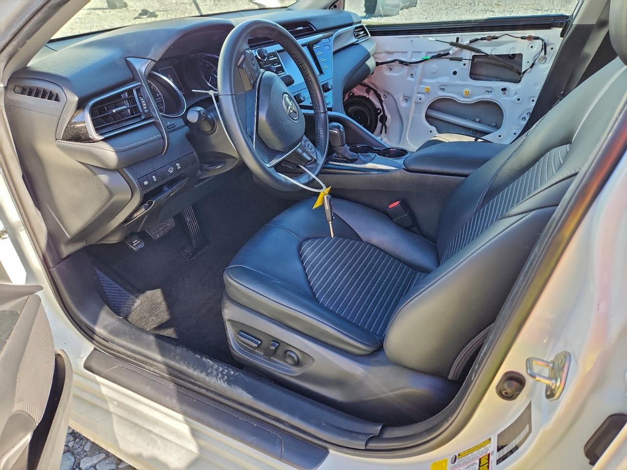 2020 TOYOTA CAMRY SE photo 7
