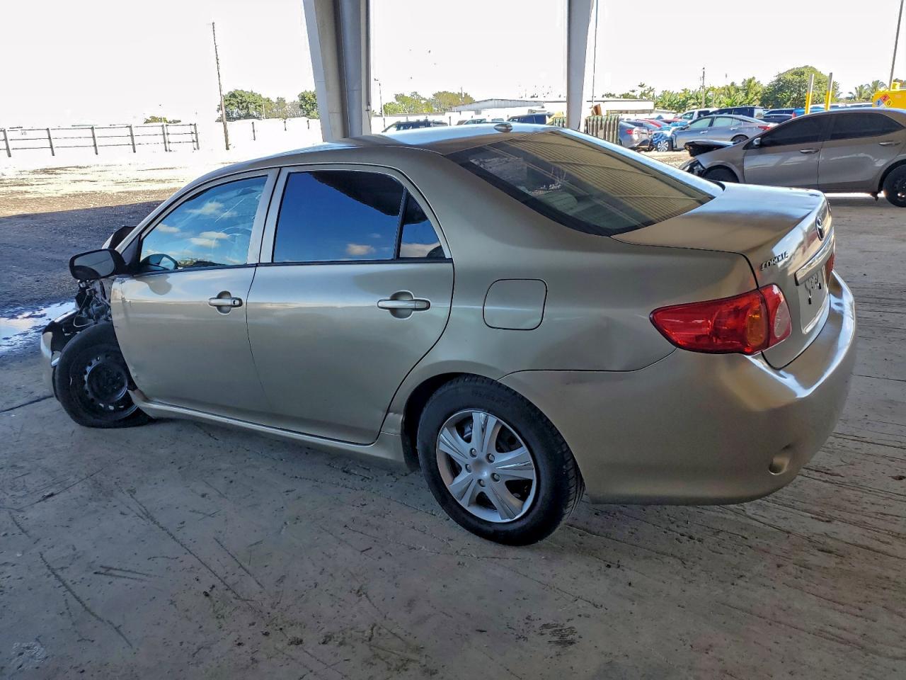 2010 TOYOTA COROLLA BASE photo 2
