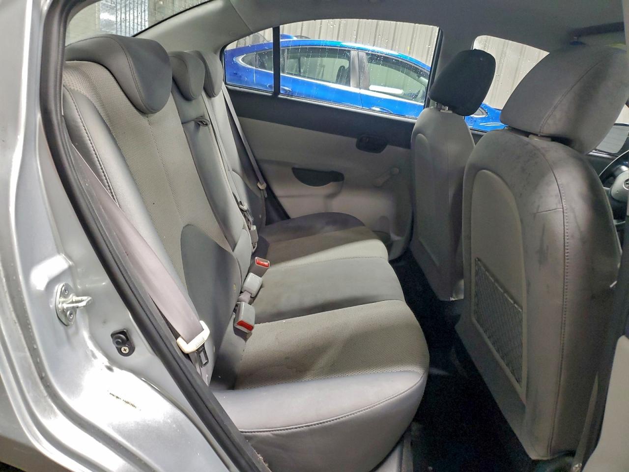 2010 HYUNDAI ACCENT GLS photo 10