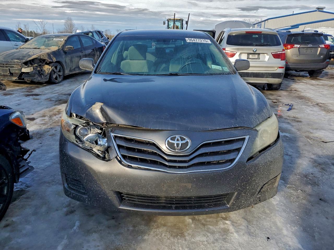 2011 TOYOTA CAMRY LE photo 5