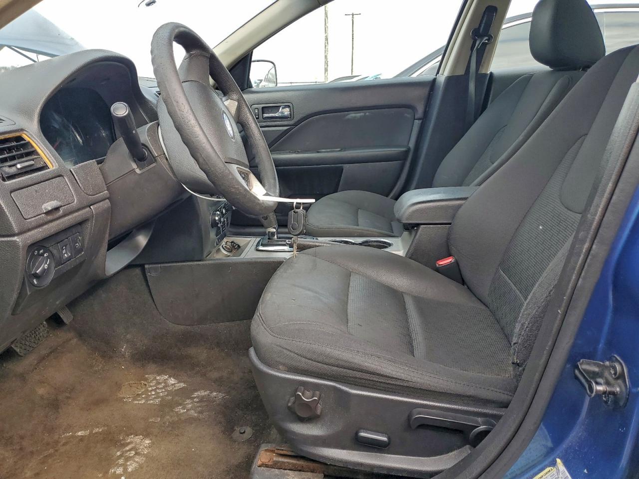 2010 FORD FUSION SE photo 7