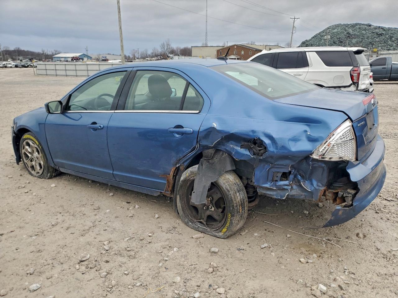 2010 FORD FUSION SE photo 2