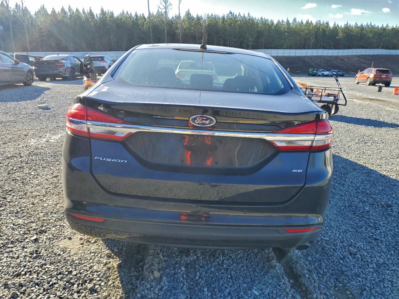 2017 FORD FUSION SE photo 6