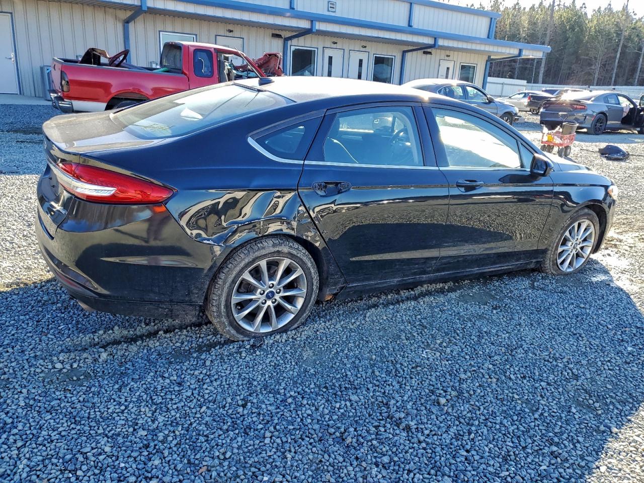 2017 FORD FUSION SE photo 3