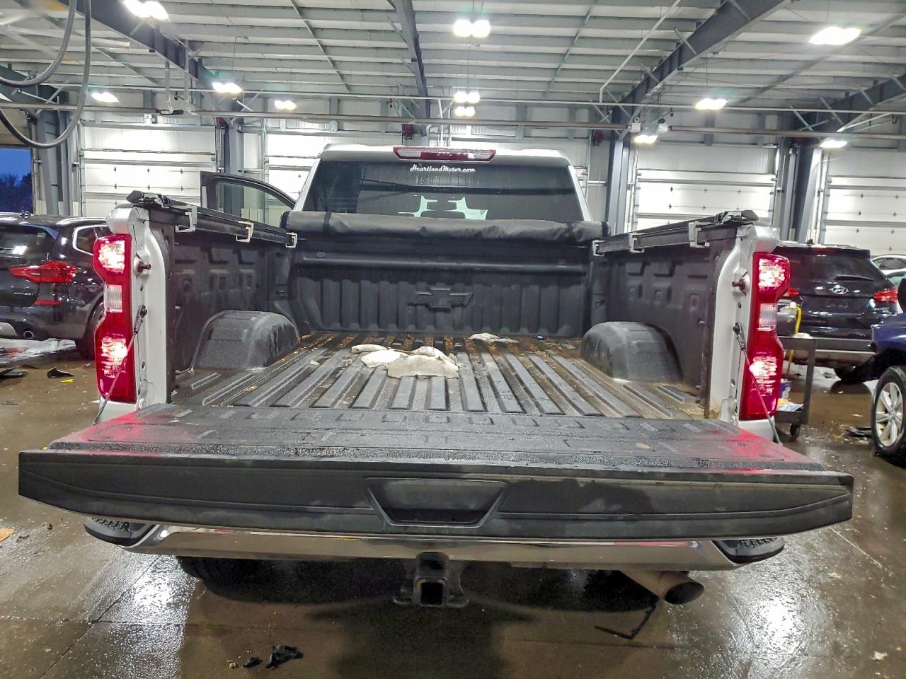 2023 CHEVROLET SILVERADO K3500 LT photo 6