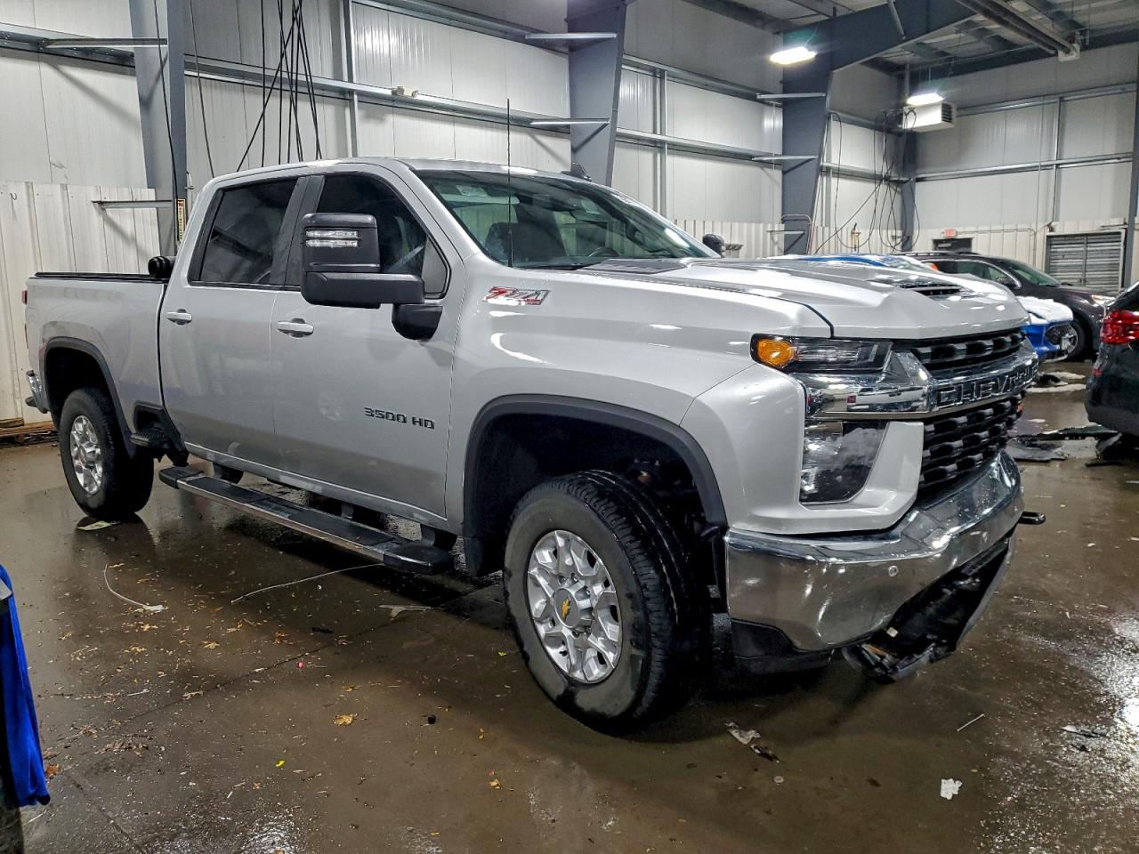 2023 CHEVROLET SILVERADO K3500 LT photo 4