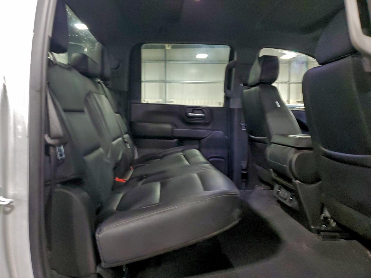 2023 CHEVROLET SILVERADO K3500 LT photo 10