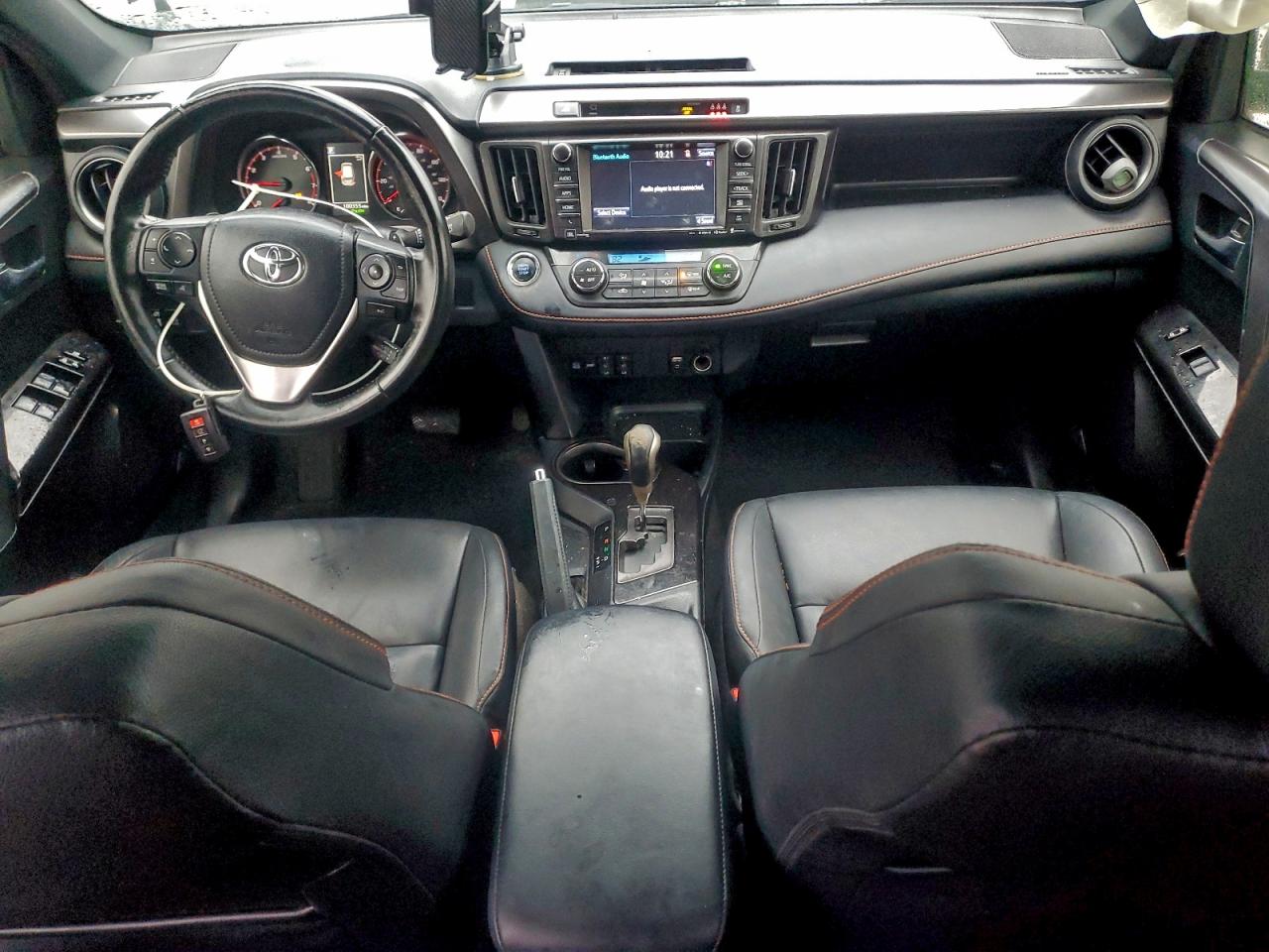 2017 TOYOTA RAV4 SE photo 8
