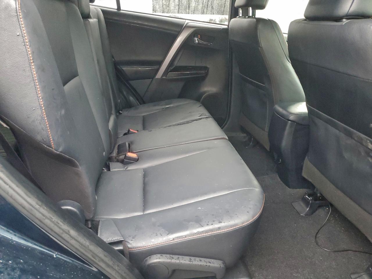 2017 TOYOTA RAV4 SE photo 11