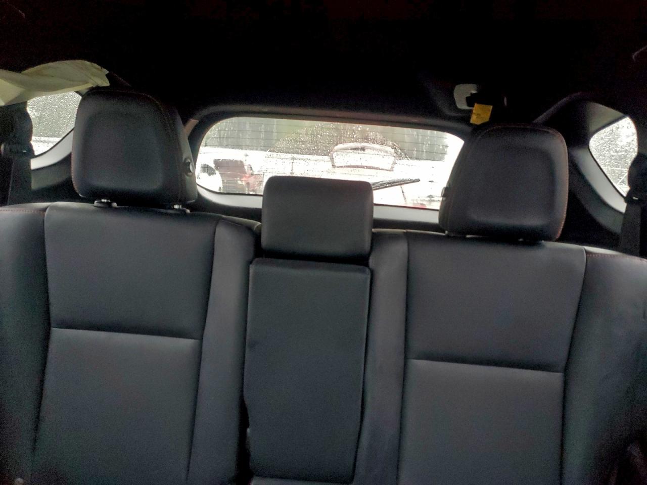 2017 TOYOTA RAV4 SE photo 10