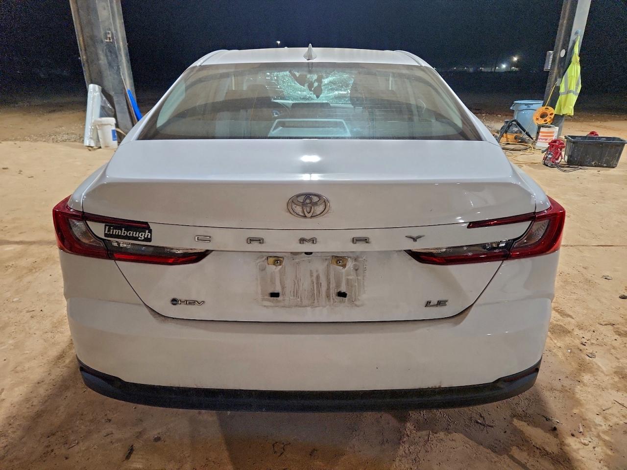 2025 TOYOTA CAMRY LE photo 6