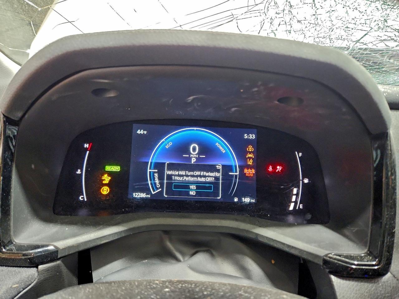 2025 TOYOTA CAMRY LE photo 9