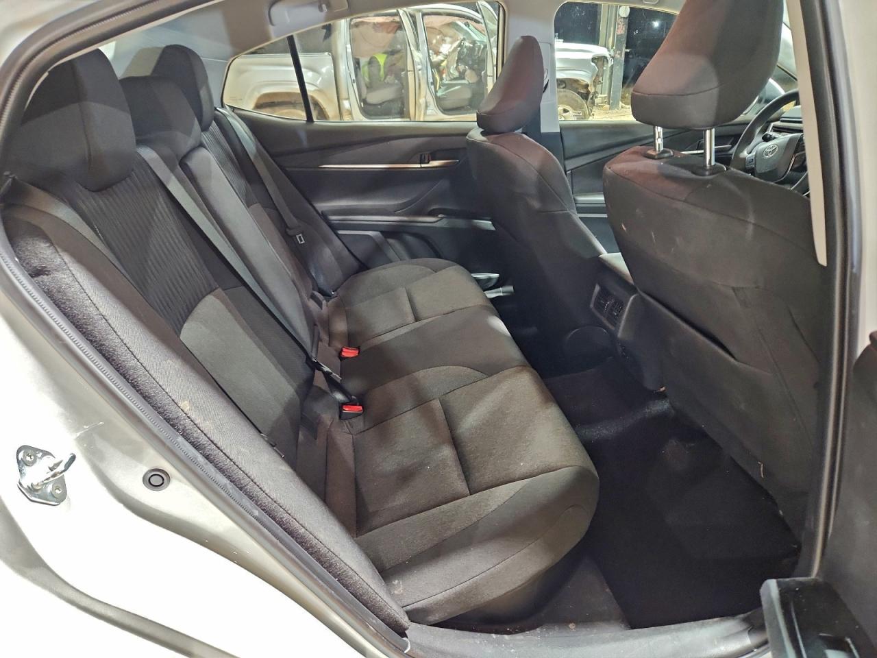 2025 TOYOTA CAMRY LE photo 10
