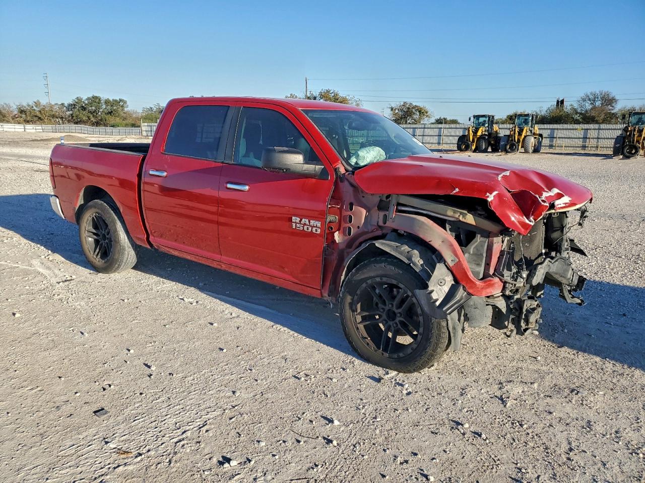 2016 RAM 1500 SLT photo 4