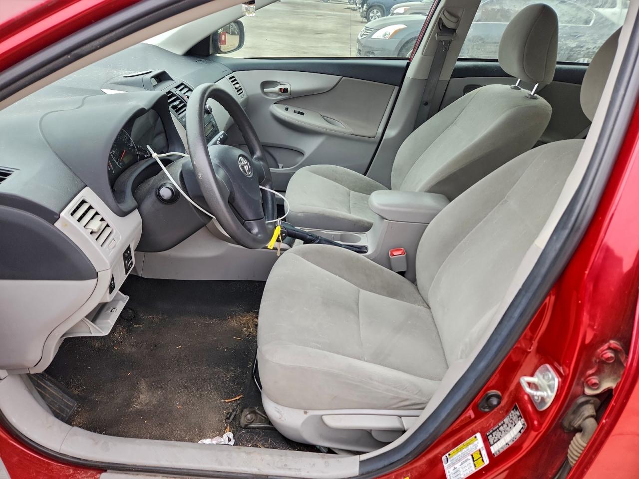 2013 TOYOTA COROLLA BASE photo 7