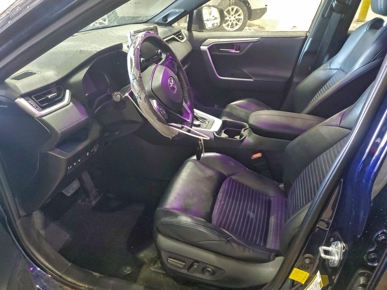 2019 TOYOTA RAV4 XSE photo 7