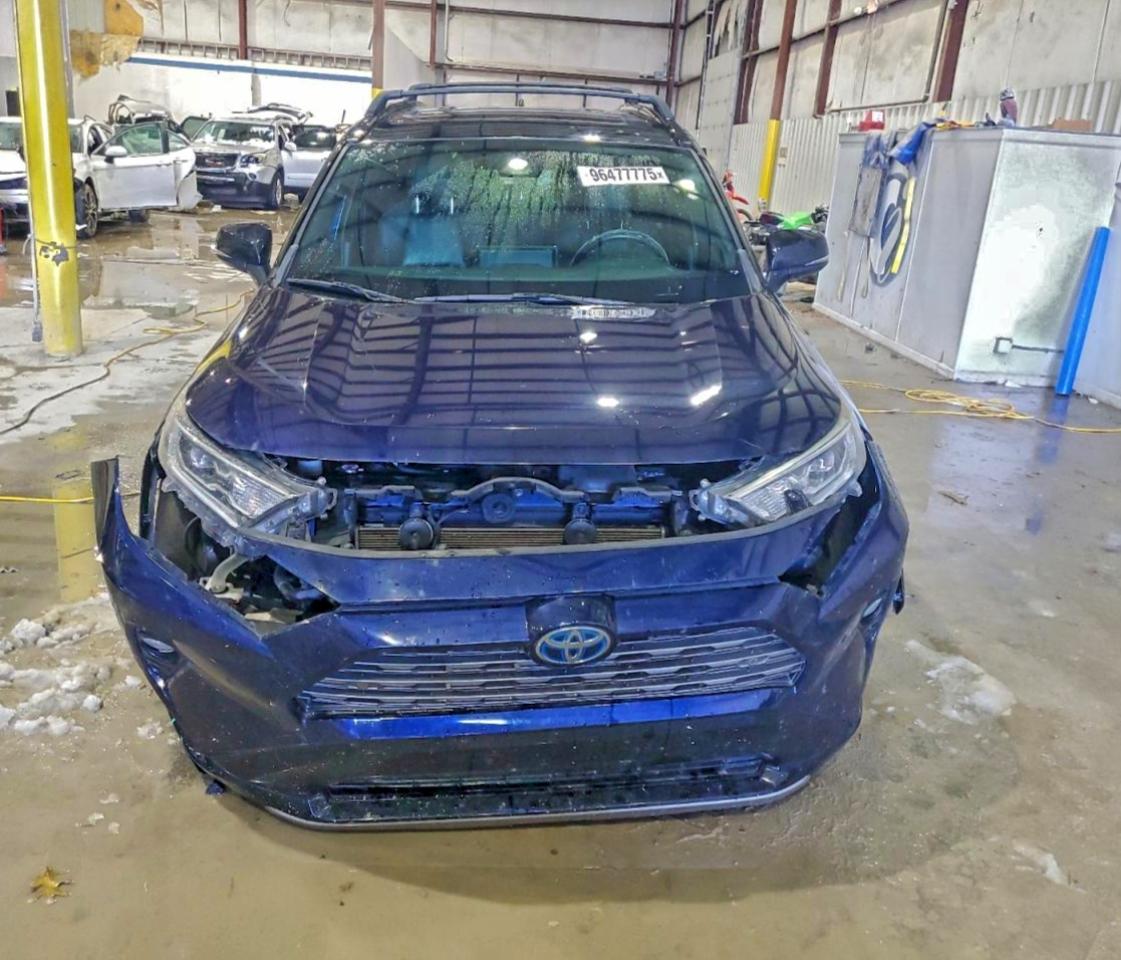 2019 TOYOTA RAV4 XSE photo 5