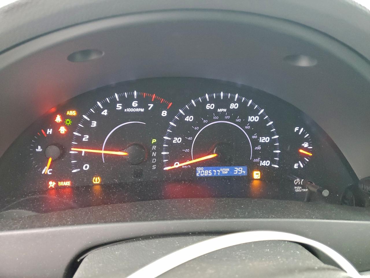 2011 TOYOTA CAMRY BASE photo 9