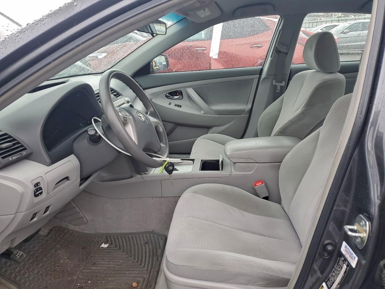 2011 TOYOTA CAMRY BASE photo 7