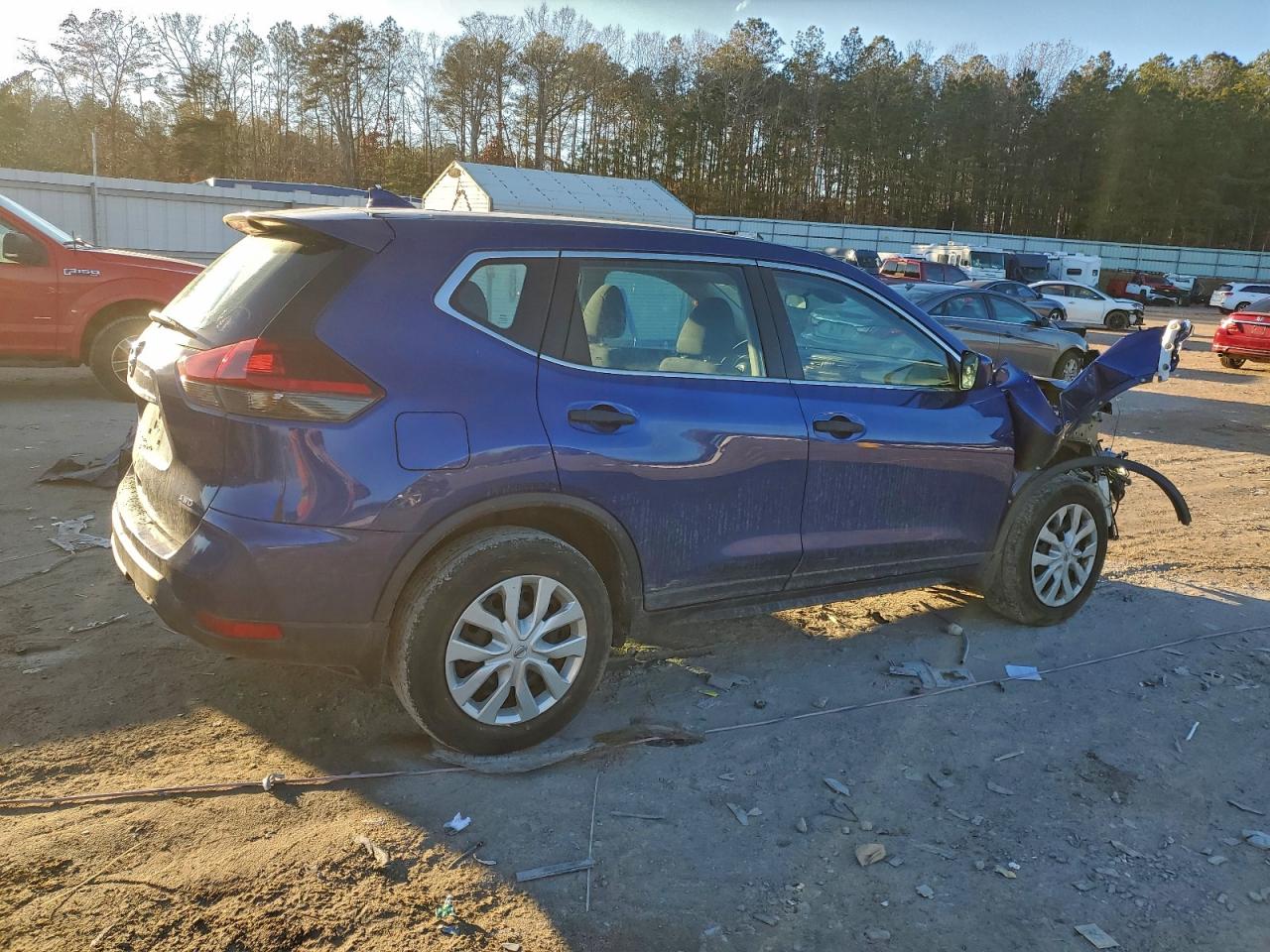 2020 NISSAN ROGUE S photo 3
